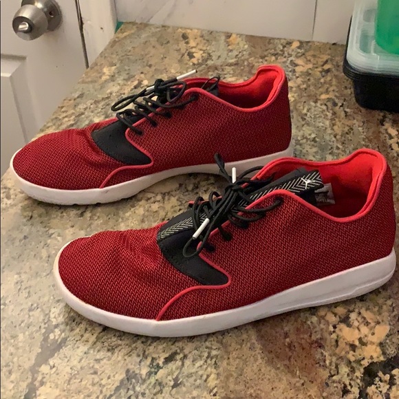 Jordan Eclipse - Picture 2 of 4